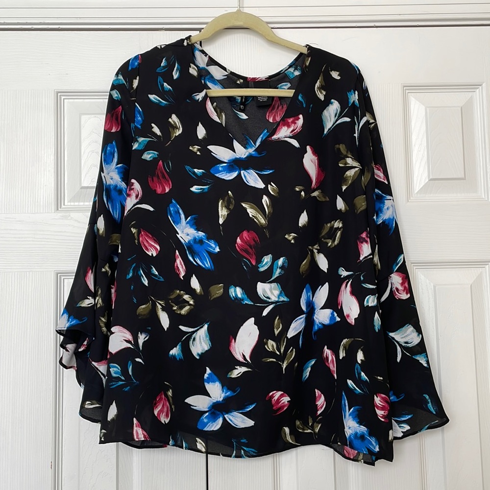 New Directions Floral Print Blouse